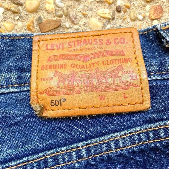 Levi's 501 Button Fly High Rise Cut Off Jean Shorts Size W 29 - Picture 8 of 9